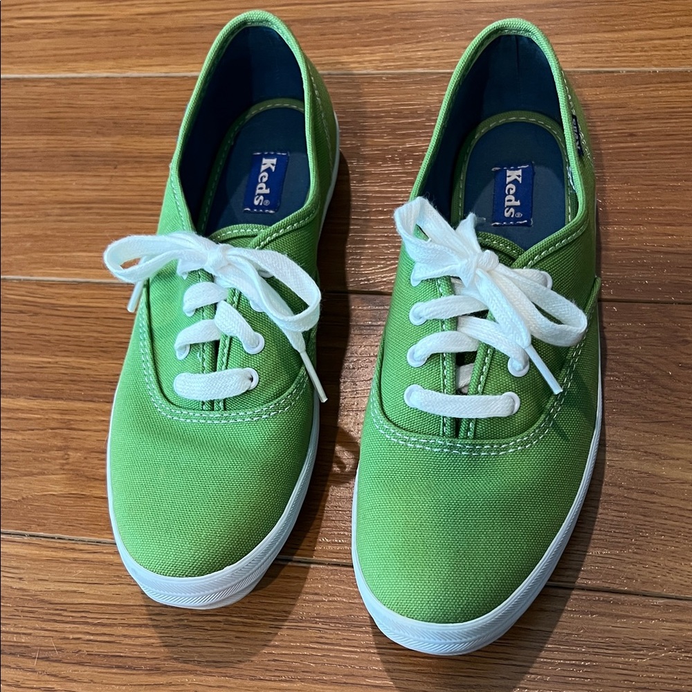 Gently used Keds Lime Green Canvas Shoes with White Laces Size 6.5